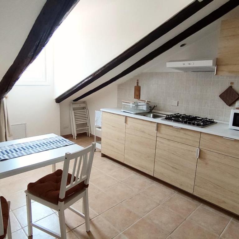 Mansarda Paradiso - One-Bedroom Apartment - 13