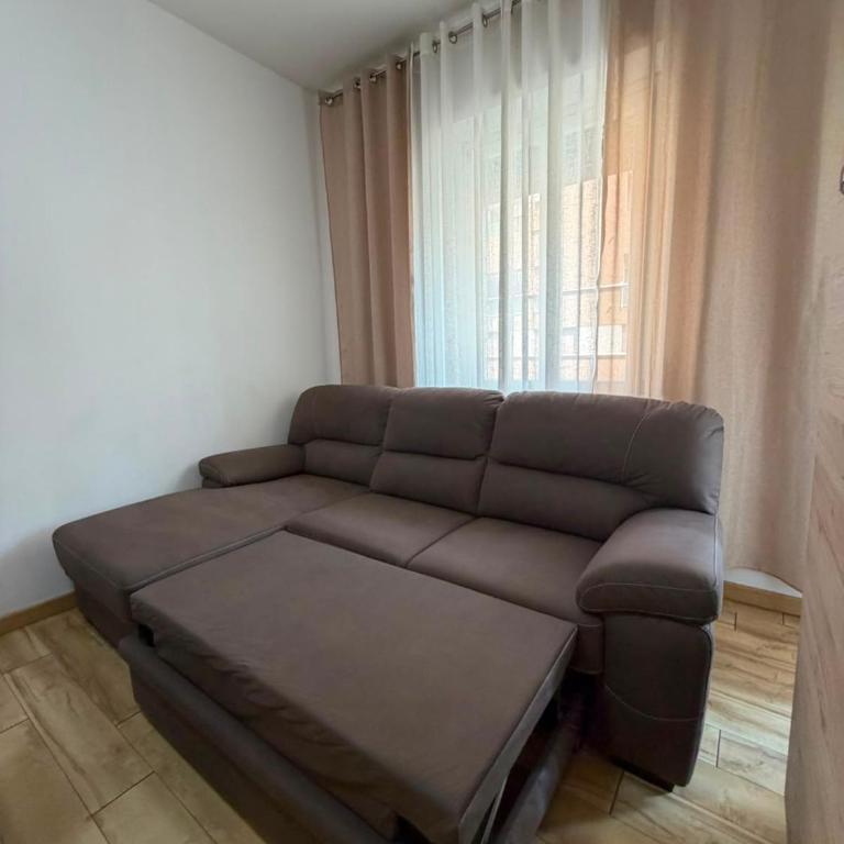 Casa Vacanza da ELENA 3 - Bilocale in prossimità della Stazione FS Verona Porta Nuova - Appartamento con 2 Camere da Letto e Balcone - 14