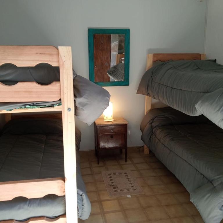 Hostel céntrico en Santiago - Puerto de Bronce - Habitación Cuádruple con baño compartido - 1