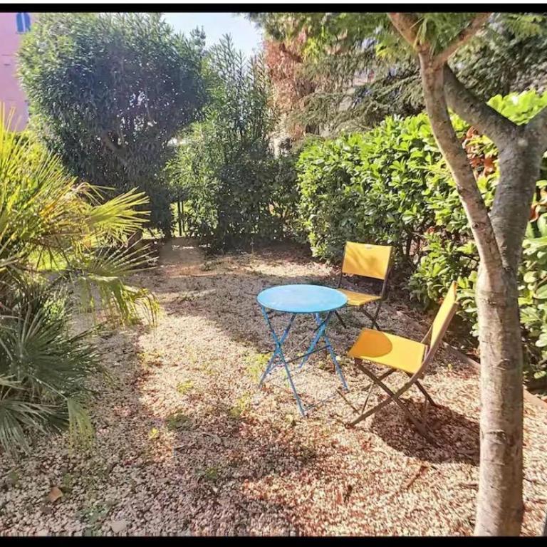 Studio piscine jardin - Studio avec Vue sur Jardin - 17