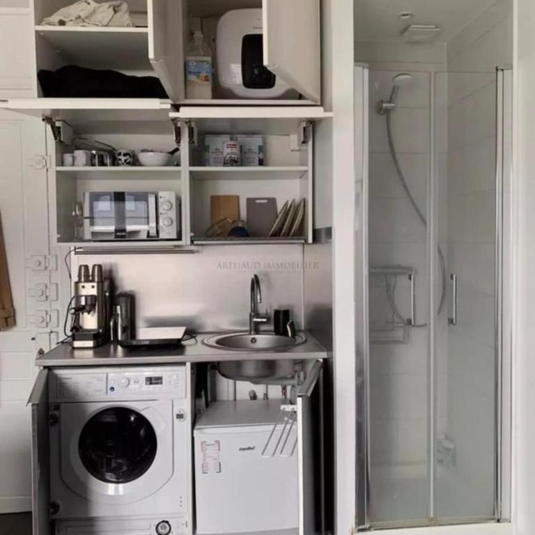Studio avec balcon avec vue sur la Tour Eiffel - Apartment mit 1 Schlafzimmer - 2