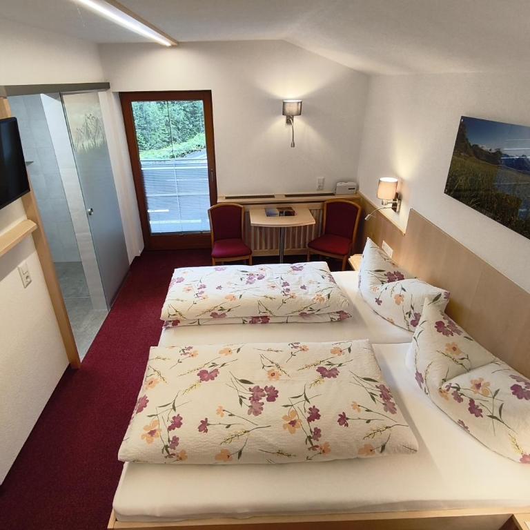 Haus Dabaklamm - Doppelzimmer mit Balkon - 4