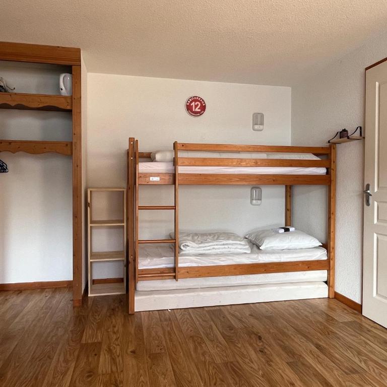Pied piste avec terrasse - 6 pers - Appartement 2 Chambres - 10