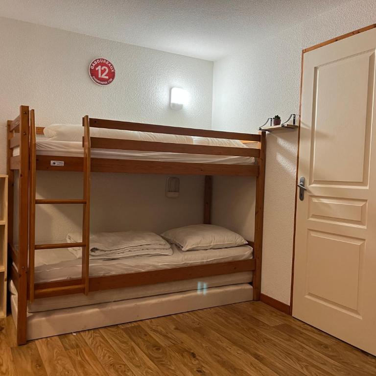 Pied piste avec terrasse - 6 pers - Appartement 2 Chambres - 17