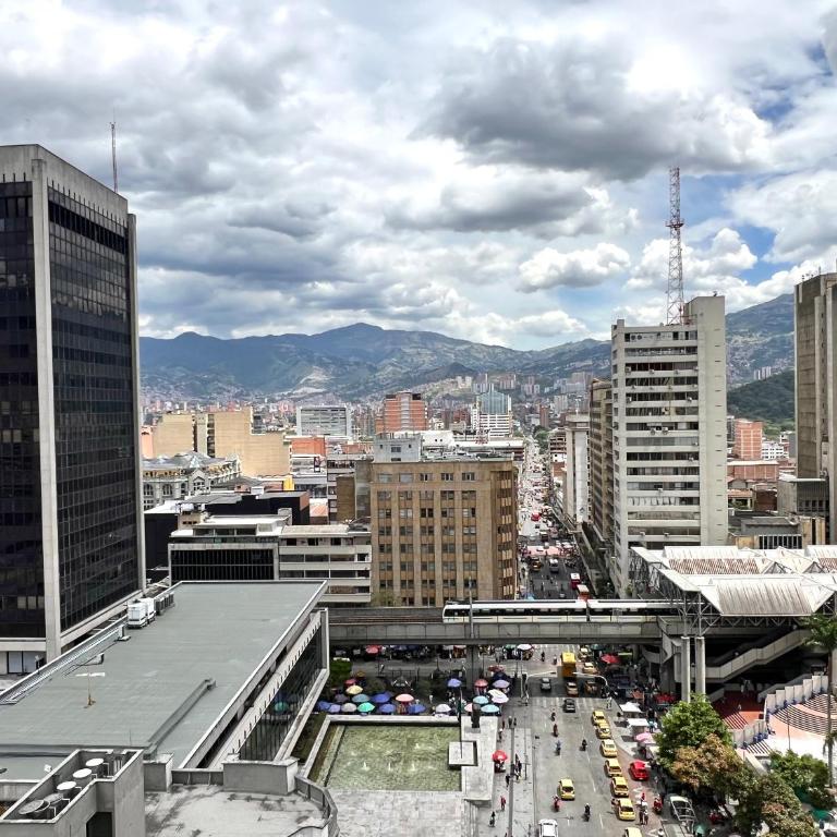 Apartaloft Premium Vista a la Ciudad y al Metro Parque Berrío - One-Bedroom Apartment - 1