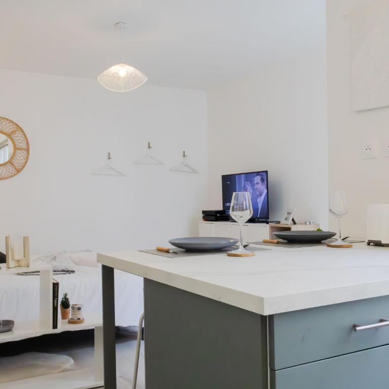 Le cocon, centre Reims, Climatisation, Terrasse - Appartement 2 Chambres - 17