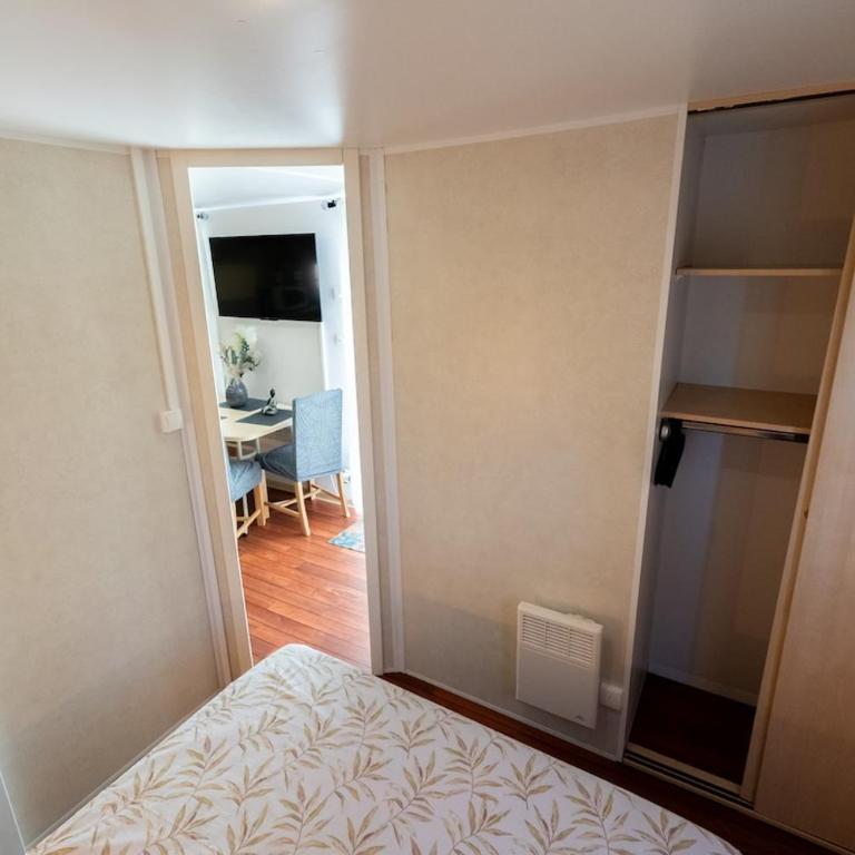 Villa Thiago - Two-Bedroom House - 27