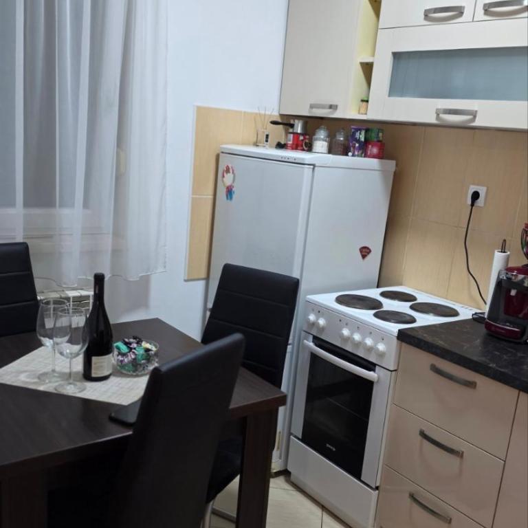 Apartman L&P - Free private parking - One-Bedroom Apartment - 10