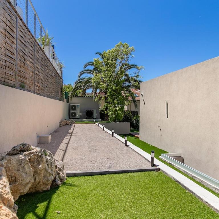 Beautiful architect-designed villa - Luxury - Villa - 6