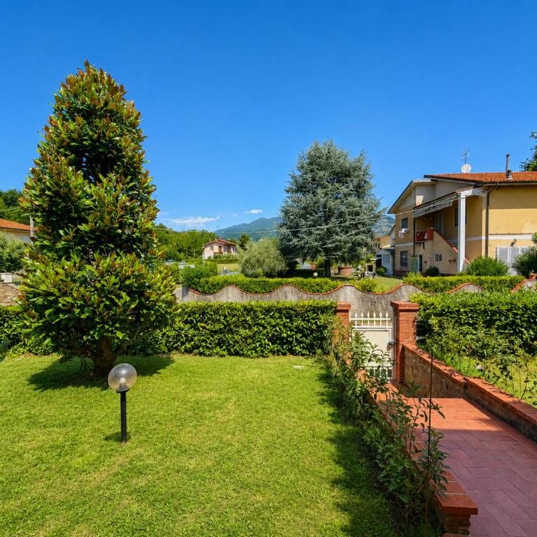 Casa Ivo - Casa Vacanze a Lucca - Casa con 1 Camera da Letto - 12