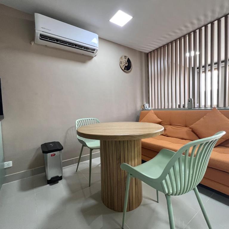 Apartaloft Premium Vista a la Ciudad y al Metro Parque Berrío - One-Bedroom Apartment - 14