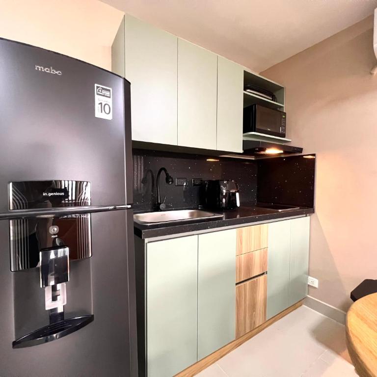 Apartaloft Premium Vista a la Ciudad y al Metro Parque Berrío - One-Bedroom Apartment - 12