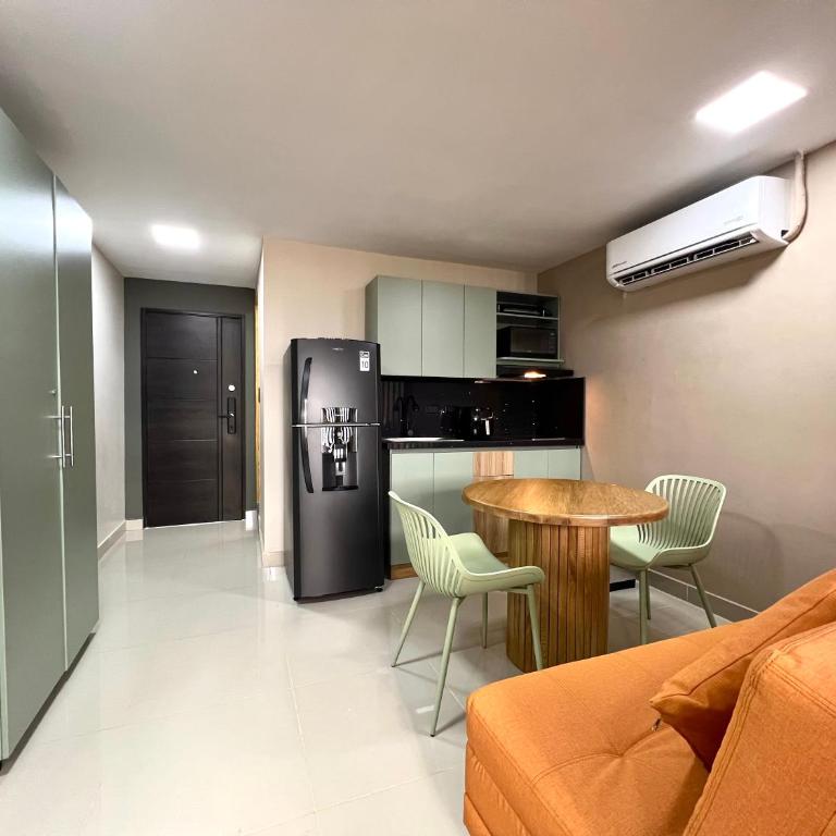 Apartaloft Premium Vista a la Ciudad y al Metro Parque Berrío - One-Bedroom Apartment - 8