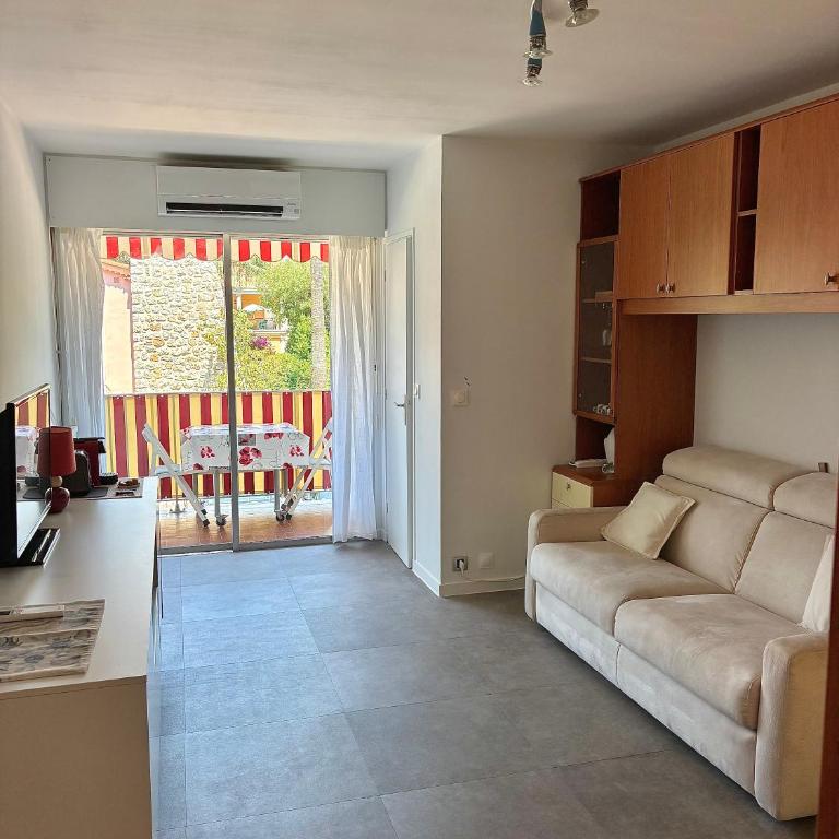 Studio front mer, Résidence piscine (privée) - Apartment with View and Balcony - 7