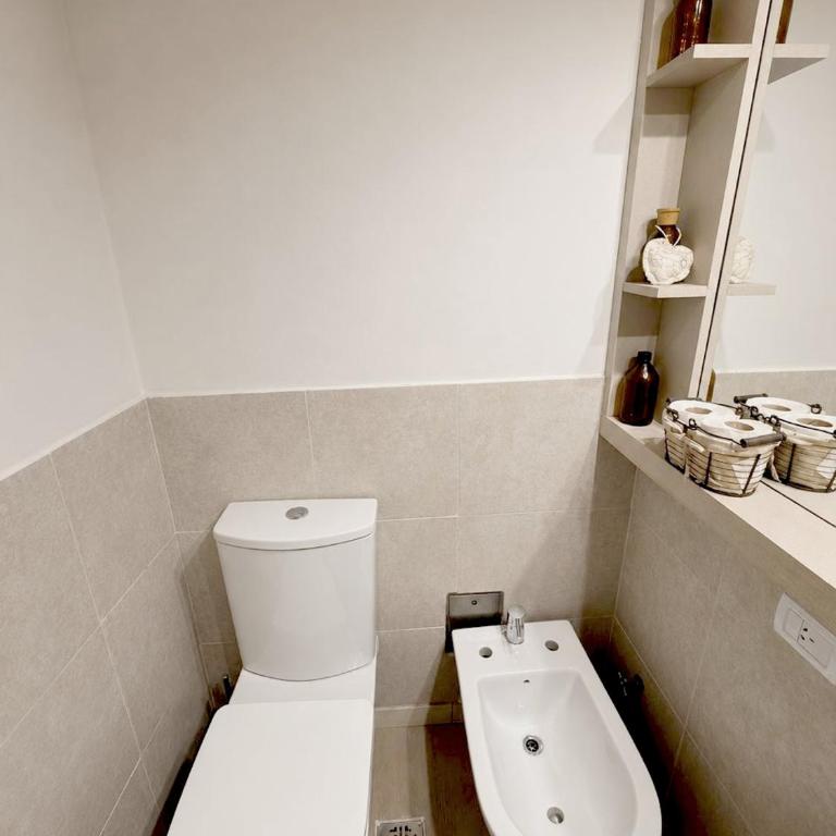 Monoambiente Moderno a Media Cuadra de Avenida 9 de Julio - Apartamento de 1 dormitorio - 2