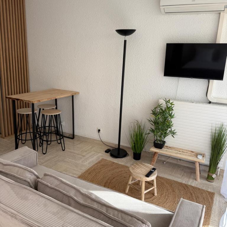 Azur Évasion Cannes Marina, piscine, plage, golf et parking - Appartement 1 Chambre avec Vue - 7