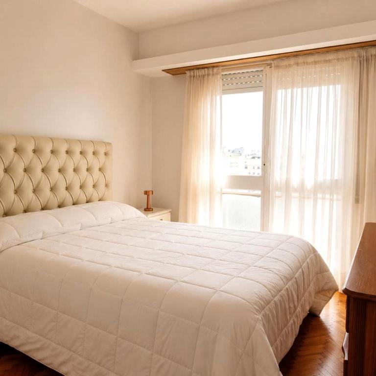 Moderno, Luminoso y Céntrico a Pasos del Mar - Apartamento de 1 dormitorio - 1