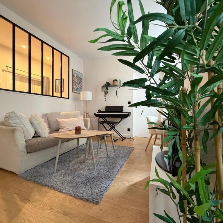 Le Bianca apartment Rue Crébillon 2-4 people - Two-Bedroom Apartment - 10