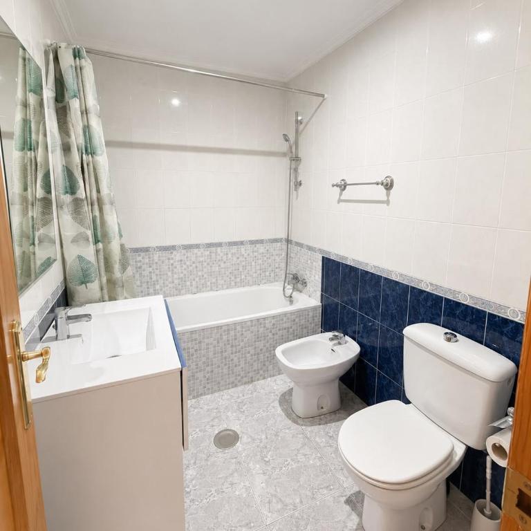 Habaneras always - Three-Bedroom Apartment - 9