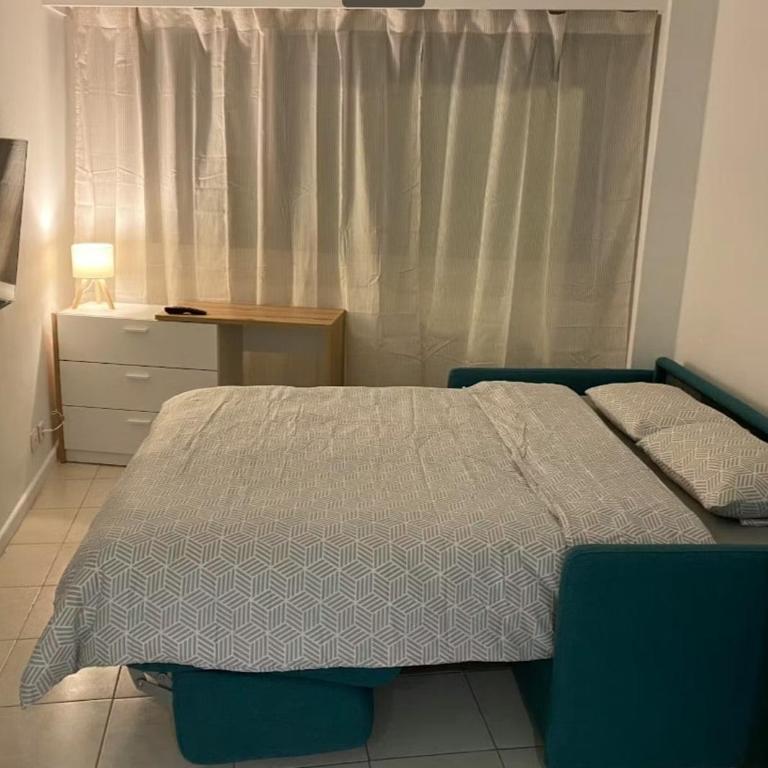 A modern studio recently renovated, 7 min to beach - Apartamento de 1 dormitorio - 10