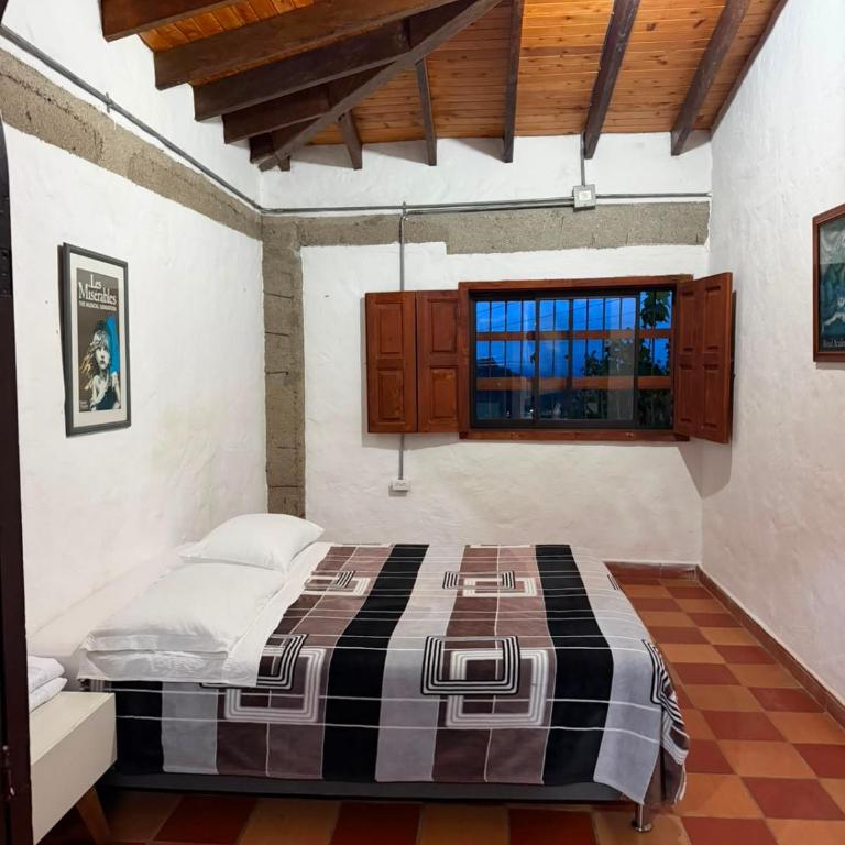 Villa Palosanto Campestre - Family Room with Balcony - 10