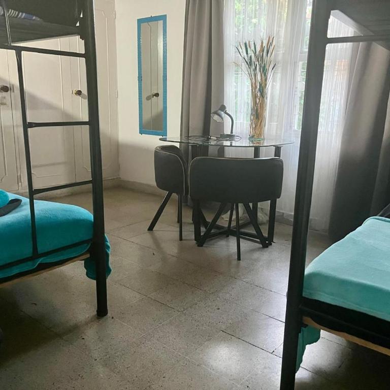 Cocoon Coliving la 70 - Comfort Quadruple Room - 1