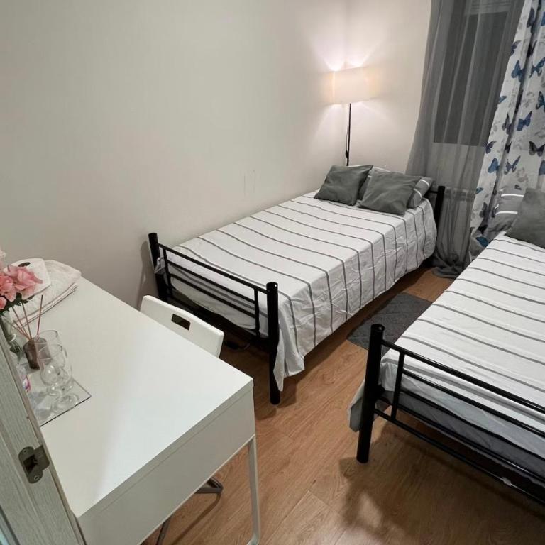Piso compartido, Habitación bien acogedora - Apartamento de 1 dormitorio - 10