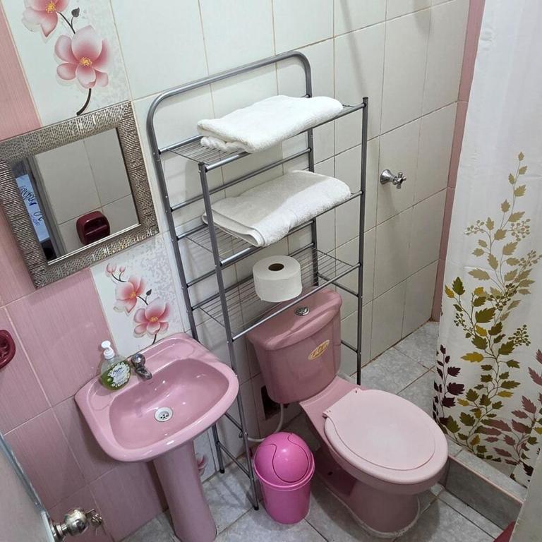 Ximena's House super comfortable and cozy - Three-Bedroom House - 5
