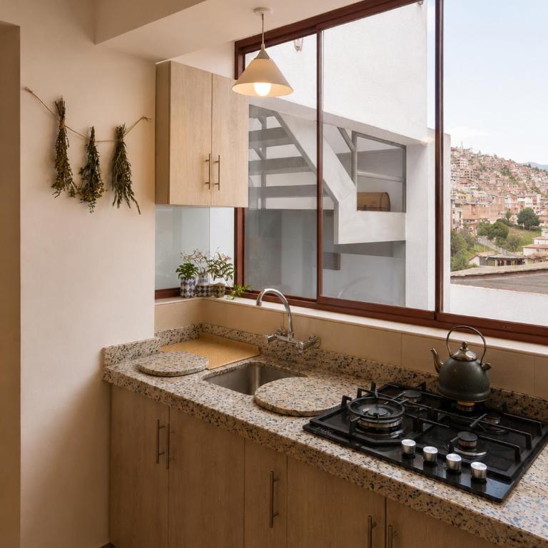 Sami Tampu - One-Bedroom Apartment - 6