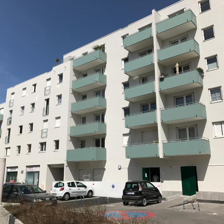 Agréable T2, Île de Nantes, 4 personnes, balcon sud-ouest, proche centre-tram - Appartement 1 Chambre - 4
