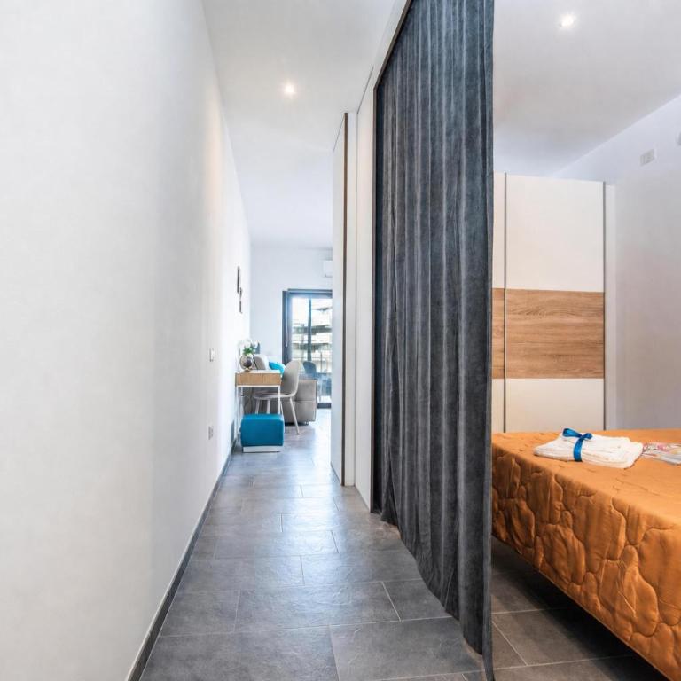 Always Traveling Near The City Center - Happy Rentals - Studio with Balcony - 12
