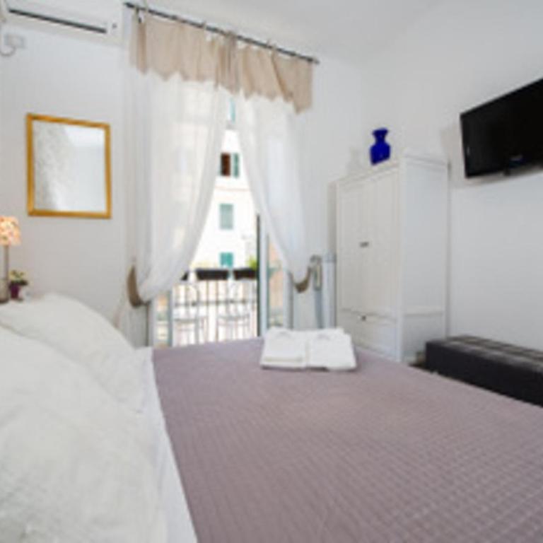 Colosseum Apt - Appartamento con 2 Camere da Letto - 4