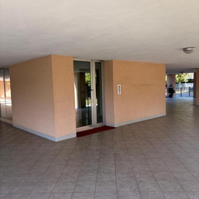 Appartamento ampio, luminoso e immerso nel verde - Apartamento de 2 dormitorios - 30
