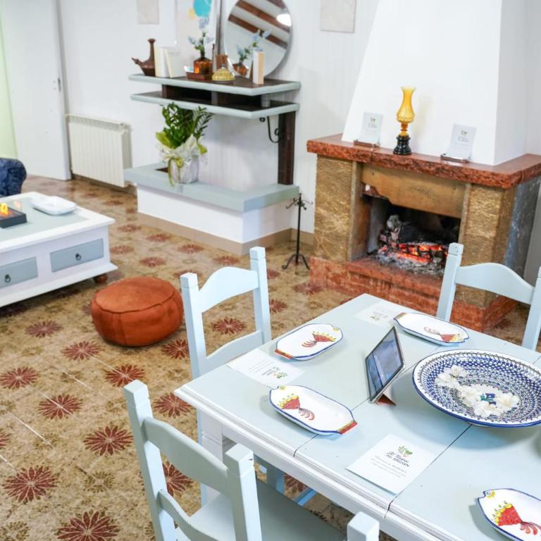 Mr Brown - Villa Eva Mare - Two-Bedroom Family Apartment - 23