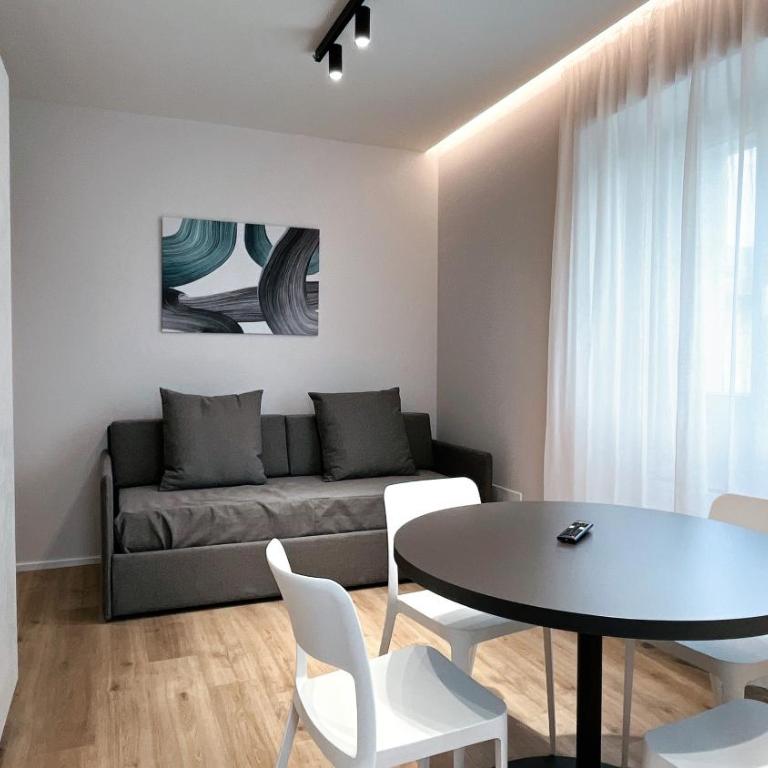 G Holiday - Appartamento con 1 Camera da Letto, Balcone e Vista Montagna - 4