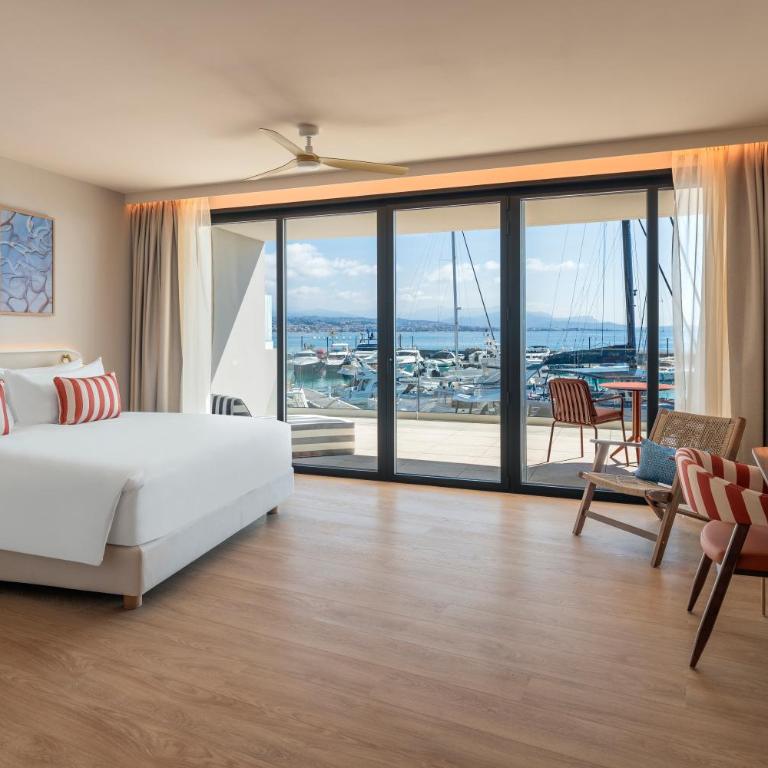 Marina Baie des Anges Hôtel, Curio Collection By Hilton - Premium King Room with Sea View - Disability Access - 5