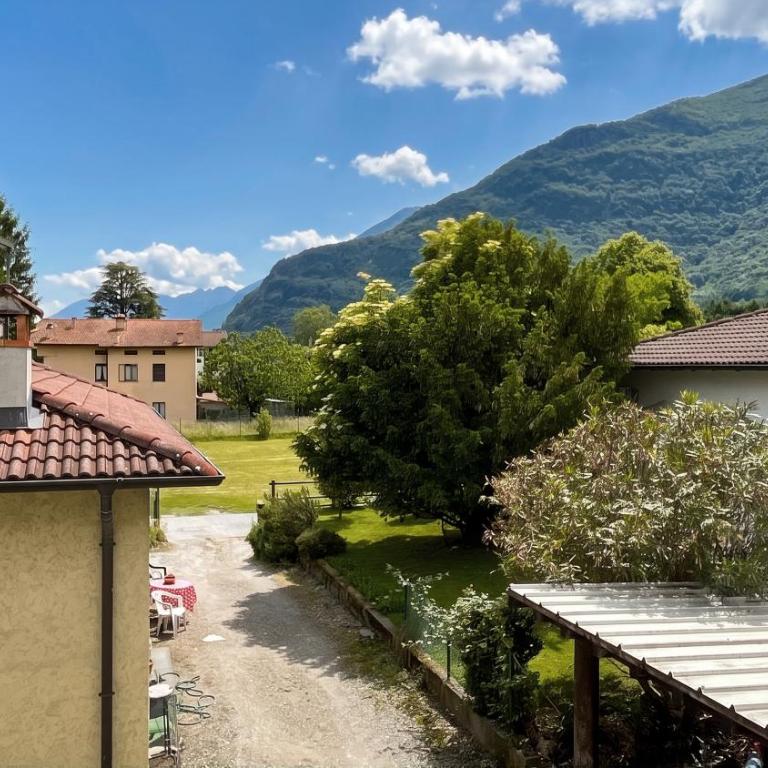 G Holiday - Appartamento con 2 Camere da Letto e con Vista Montagna - 3