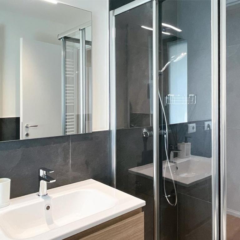 G Holiday - Appartamento con 2 Camere da Letto e con Vista Montagna - 16