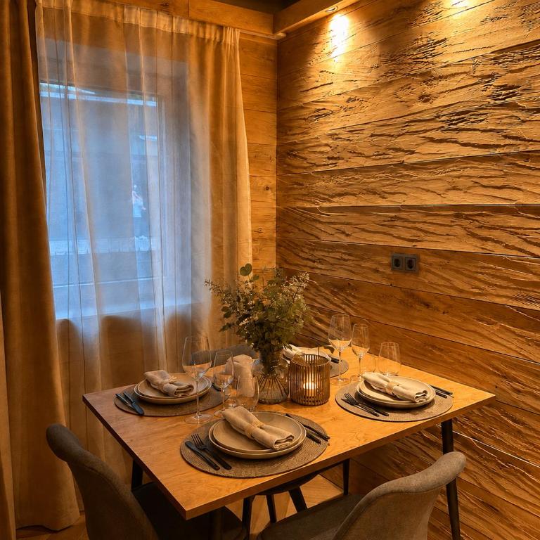 Book-A-Room Salzburg Garden or Balcony Stay - 2 bedroom - air conditioning & free parking - Apartment mit 2 Schlafzimmern und Terrasse - 5
