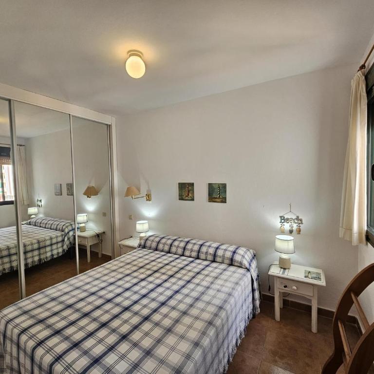 REF. 35 APARTAMENTO EN ATLANTERRA PLAYA - Apartamento - 4