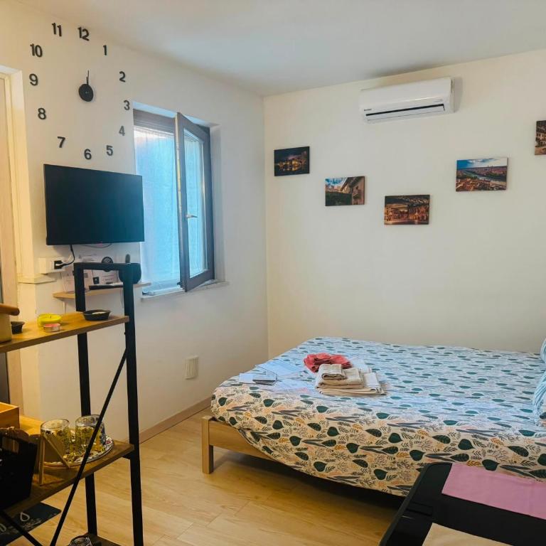 Hello Verona Rooms - Camera Matrimoniale con Bagno Privato - 10