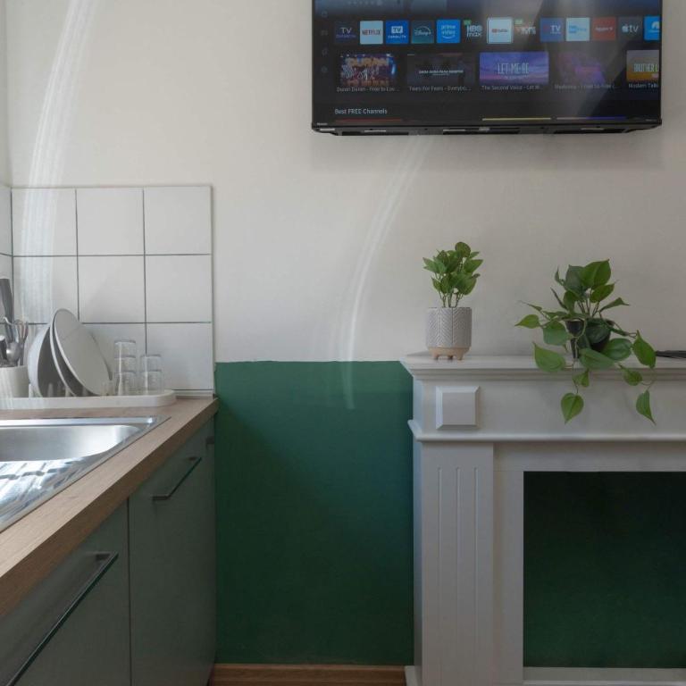 Light-Filled Duomo 2BR2BA Top-Floor Flat - Apartment - 5