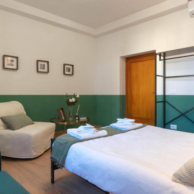 Light-Filled Duomo 2BR2BA Top-Floor Flat - Apartment - 6