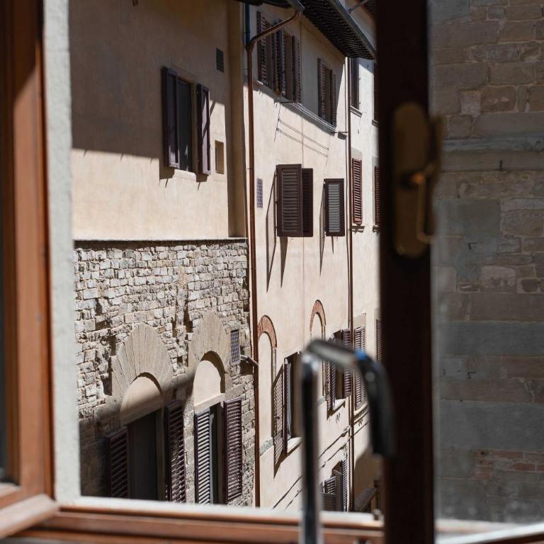 Light-Filled Duomo 2BR2BA Top-Floor Flat - Apartment - 22