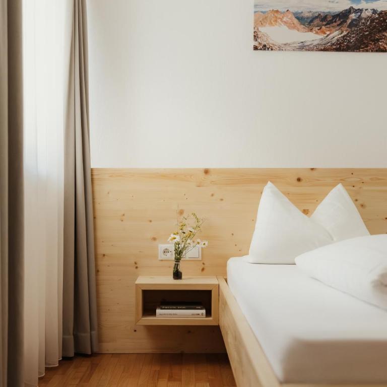 Untermairhof Appartment Residence - Three-Bedroom Apartment with Park View - 8