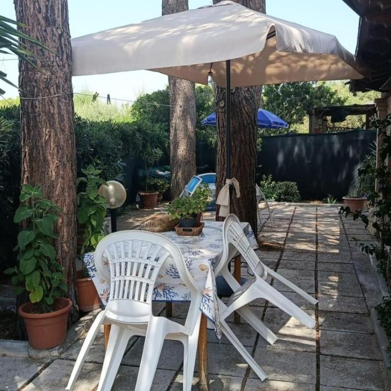 Sardegna,villino immerso nel verde a 150 MT dal mare - Casa con 2 Camere da Letto - 3