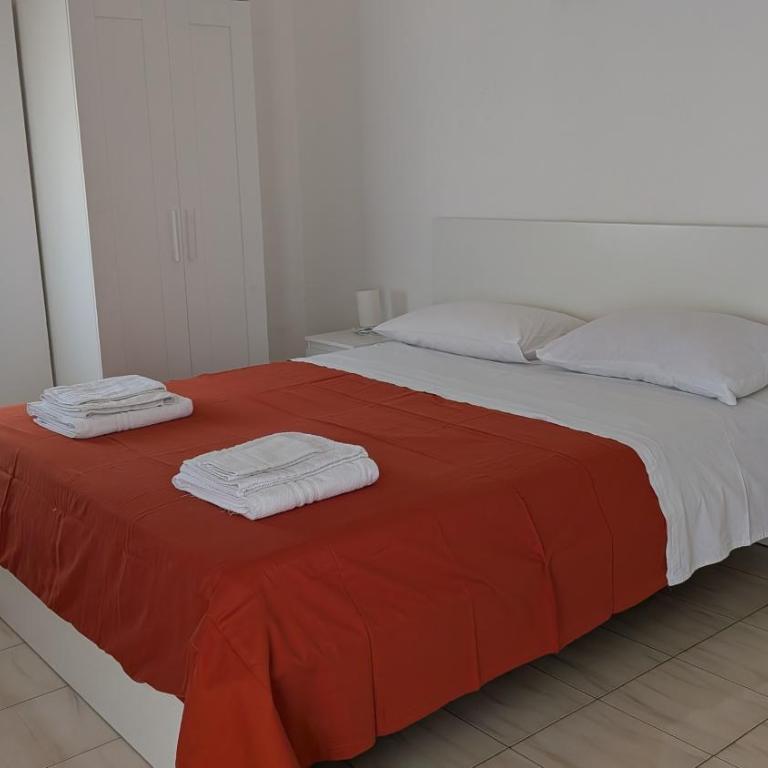 Port Side Elegance Palermo - Deluxe Doppelzimmer mit Blick auf das Schloss - 3
