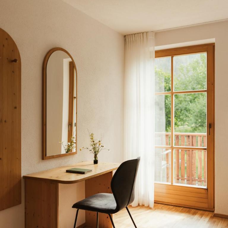 Untermairhof Appartment Residence - Two-Bedroom Apartment with Garden View - 3