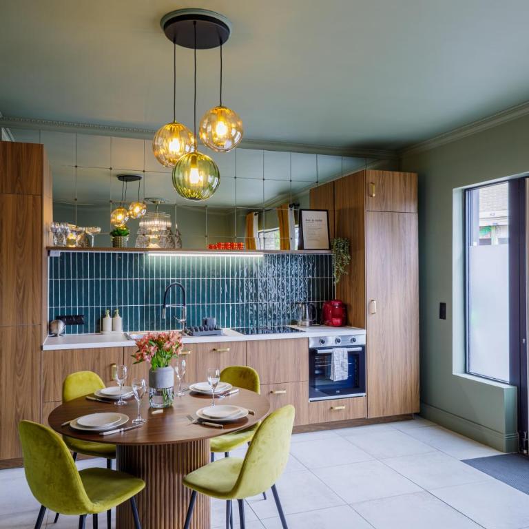 EVA Suite - One-Bedroom Apartment - 21