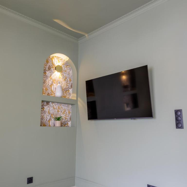 EVA Suite - One-Bedroom Apartment - 26